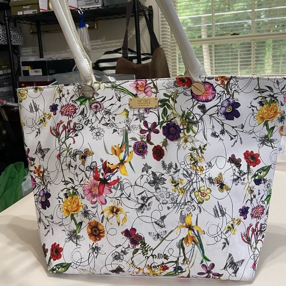 BCBG Floral tote
